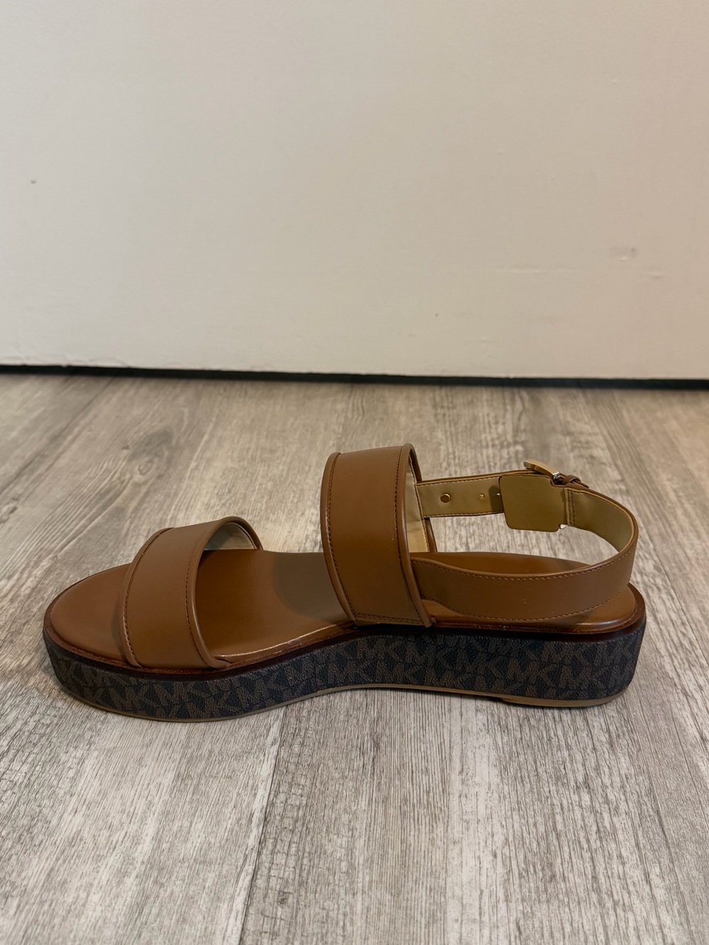 Michael Kors Platform Sandals – $20 - Picture 10 of 13